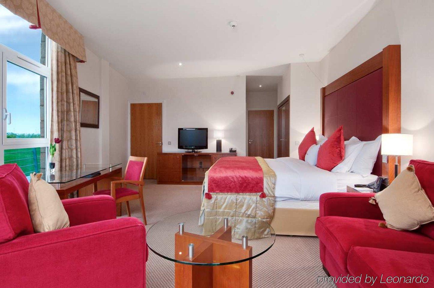 Doubletree By Hilton Aberdeen City Centre Room photo