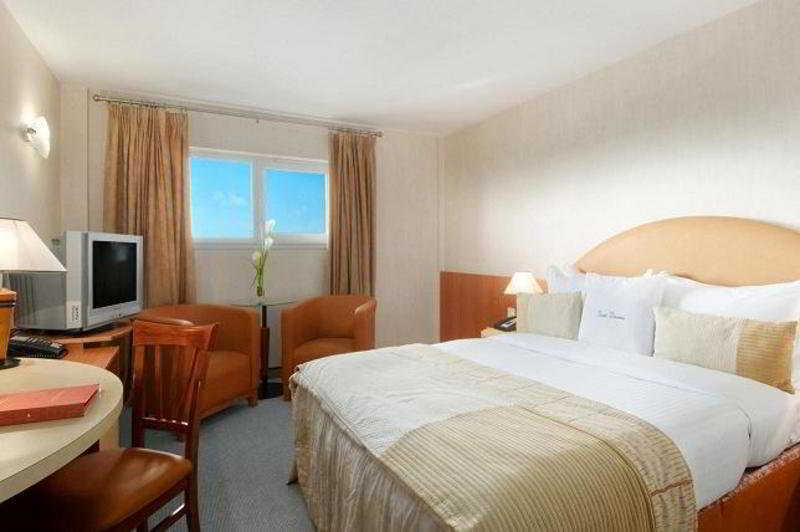 Doubletree By Hilton Aberdeen City Centre Room photo